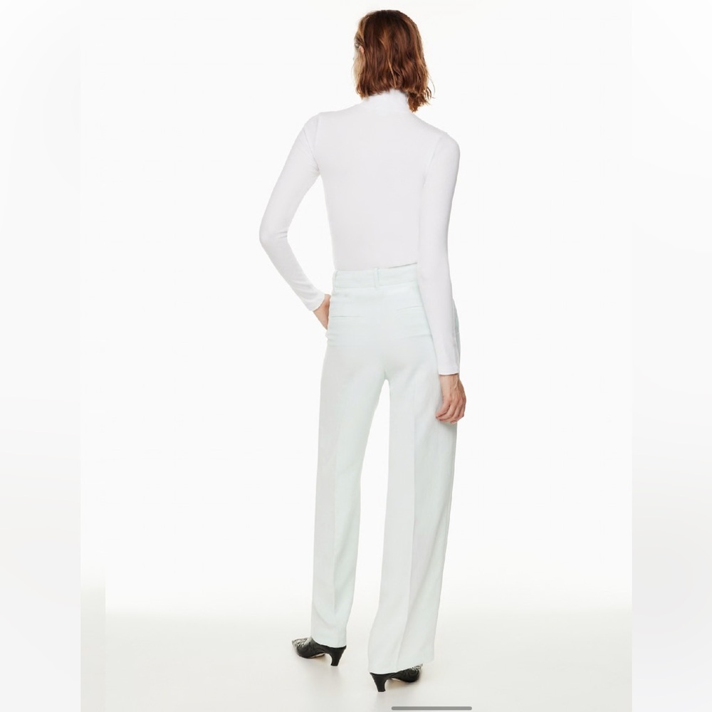 Aritzia White Only Turtleneck NWOT medium - Picture 8 of 8